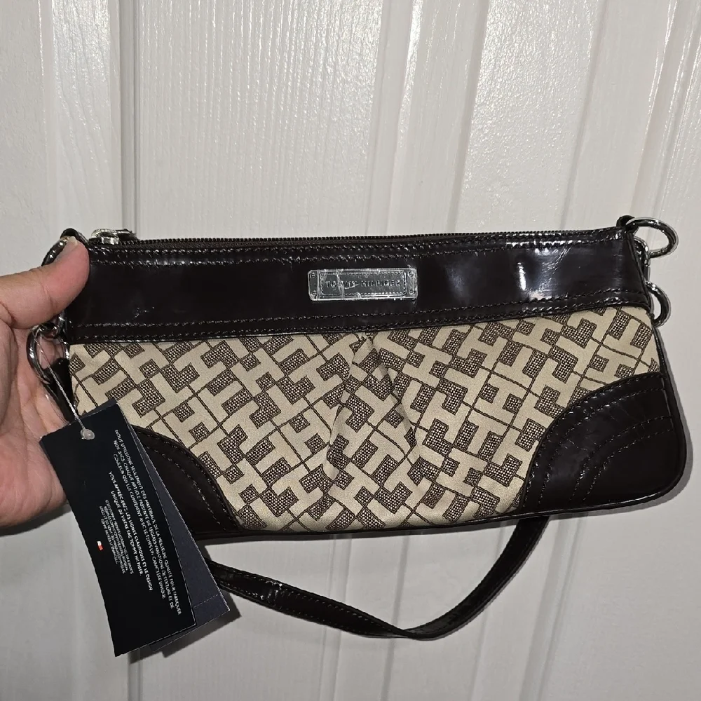 Tommy Hilfiger Brown and Tan Bag - Picture 16 of 16